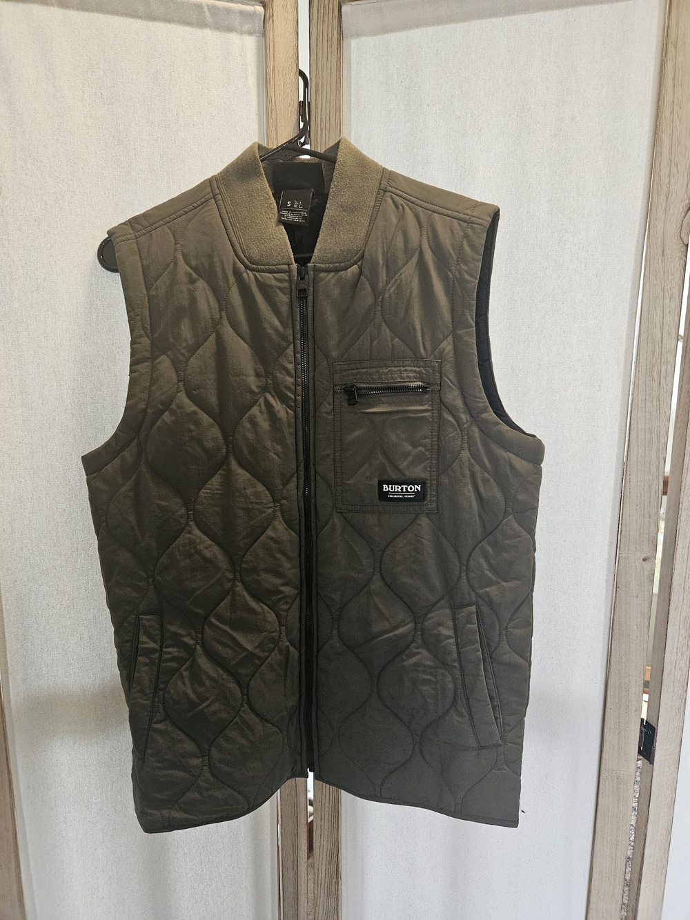 Burton Quilted Men's Vest Jacket in Olive